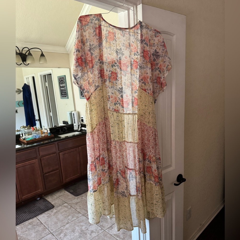 Umgee Floral Print Kimono with Pink and Cream Tones